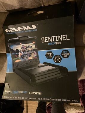 Gaems Sentinel Pro XP 17.3” 1080p Portable Gaming Monitor w/box & accessories